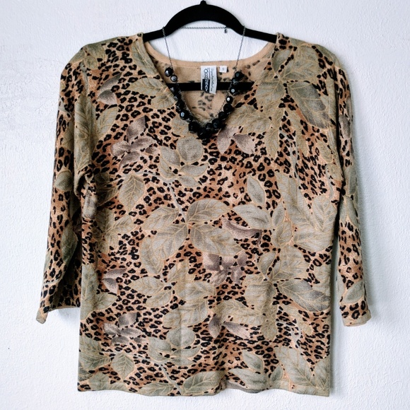 Vintage 90s Leopard Botanical Leaf Print Sweater - Picture 6 of 6
